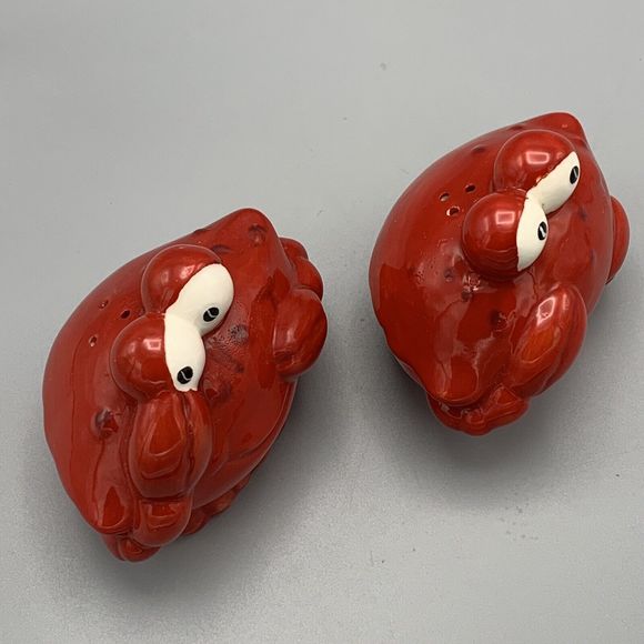 Nautical Beach Whimsical Smiling Red Crabs Salt Pepper Shaker Set With Stoppers - Picture 8 of 10